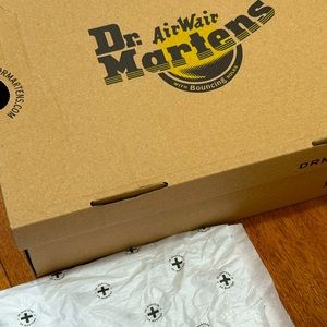 DR Marten Box and tissue (empty) 📦